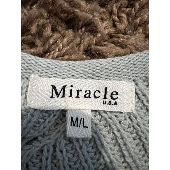 Miracle USA M/L Gray Knit Pullover Sweater Scalloped Hem Textured Wave Pattern - Picture 2 of 5